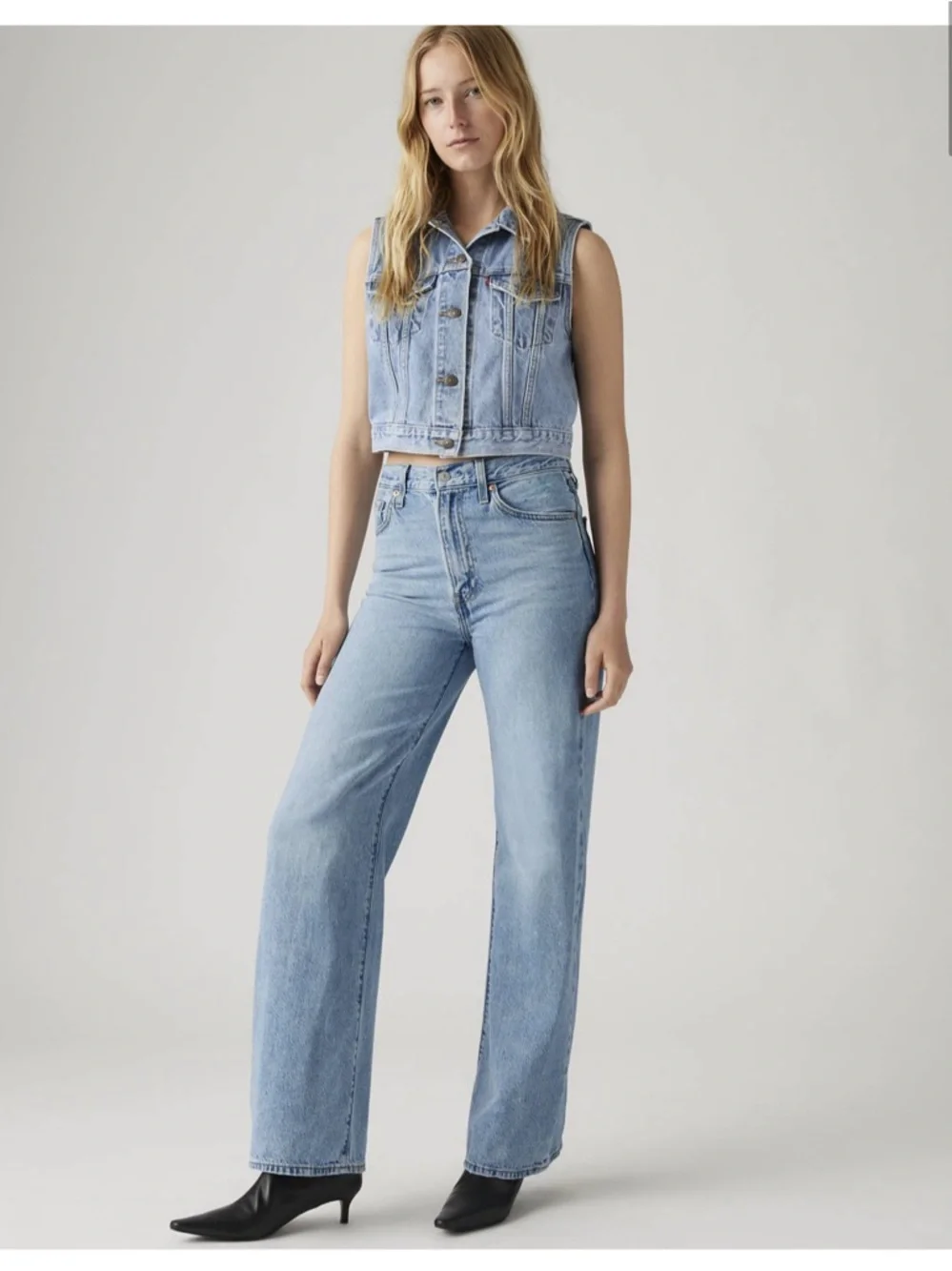 Levi’s Ribcage High Rise Wide Leg Jeans - Medium Light Wash - Picture 1 of 8